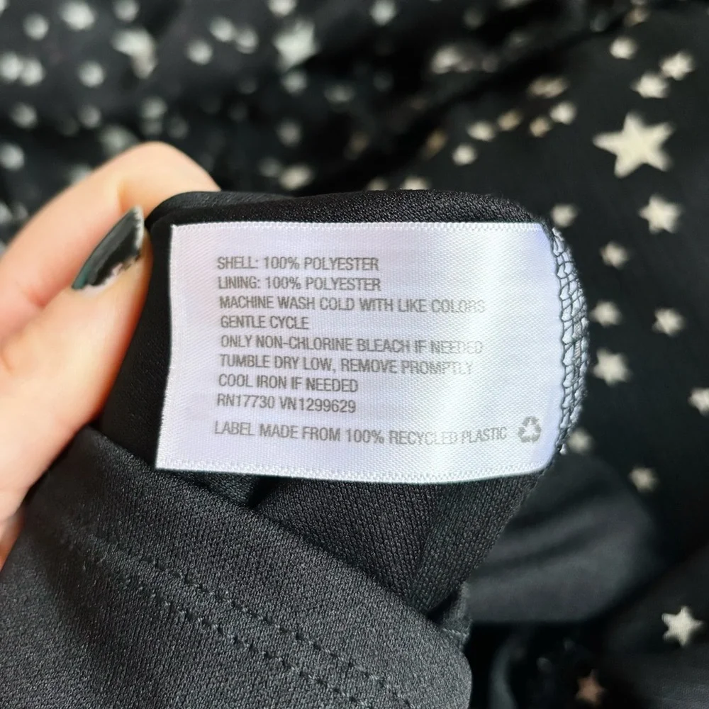 black and white star print off the shoulder tiered ruffle maxi dress - Picture 12 of 15